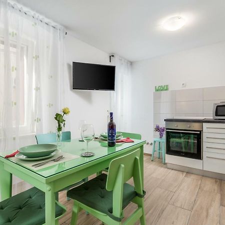 Adeona Apartments Риека Экстерьер фото