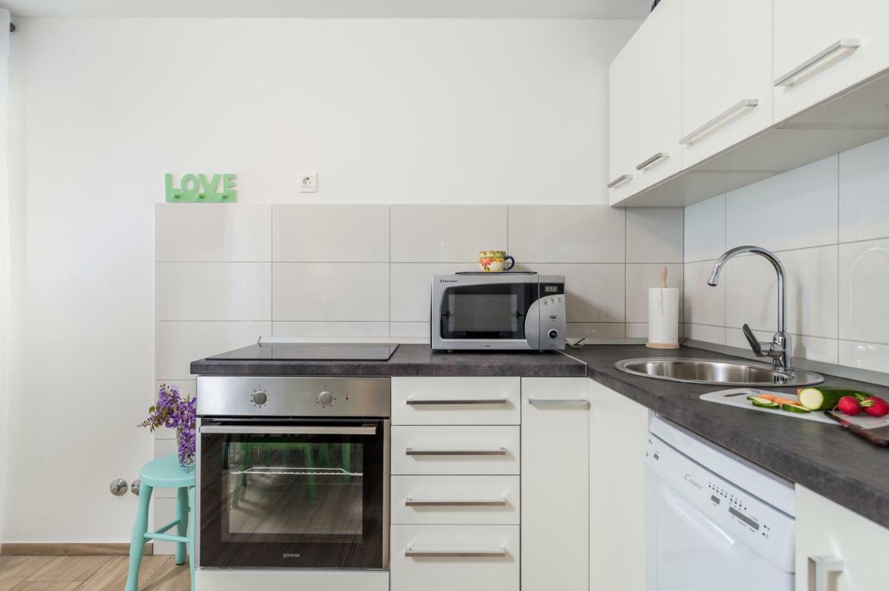 Adeona Apartments Риека Экстерьер фото