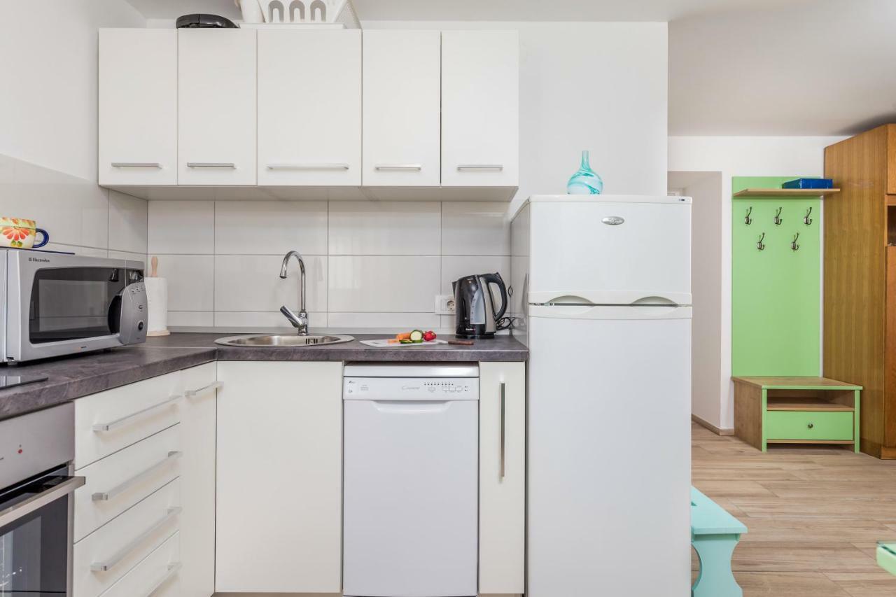 Adeona Apartments Риека Экстерьер фото